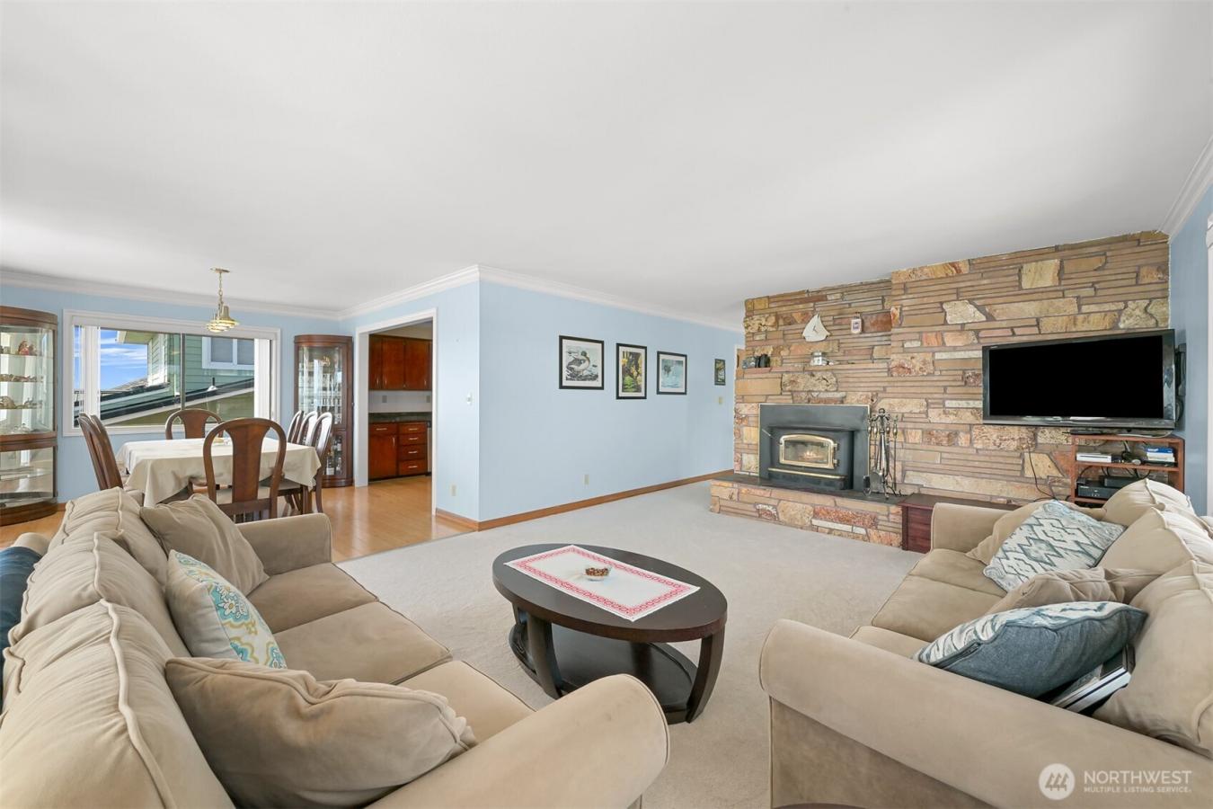 Ferndale, Washington, 98248, United States, 3 Bedrooms Bedrooms, ,2 BathroomsBathrooms,Residential,For Sale,1824342