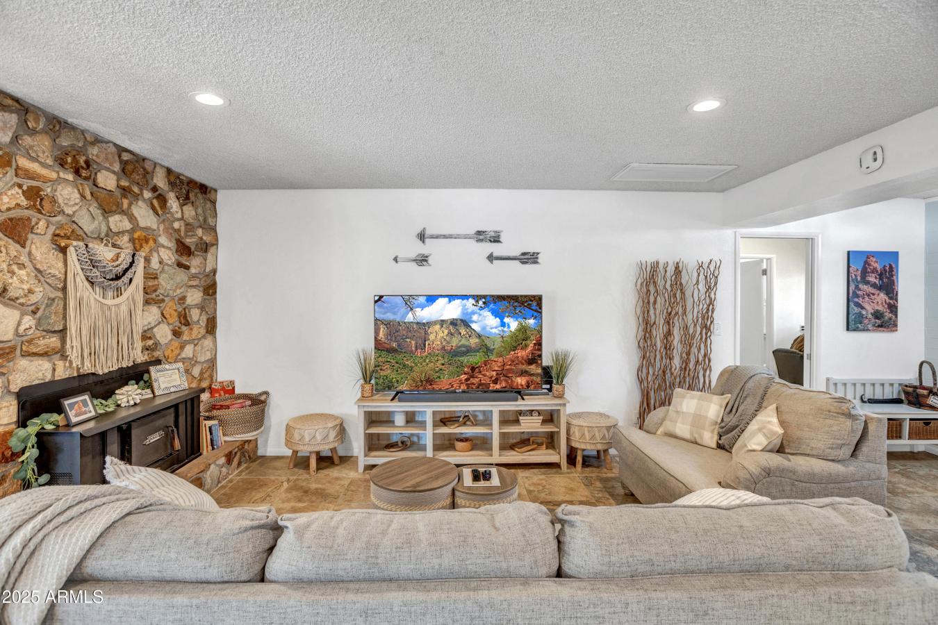 Sedona, Arizona, 86336, United States, 2 Bedrooms Bedrooms, ,2 BathroomsBathrooms,Residential,For Sale,1824341
