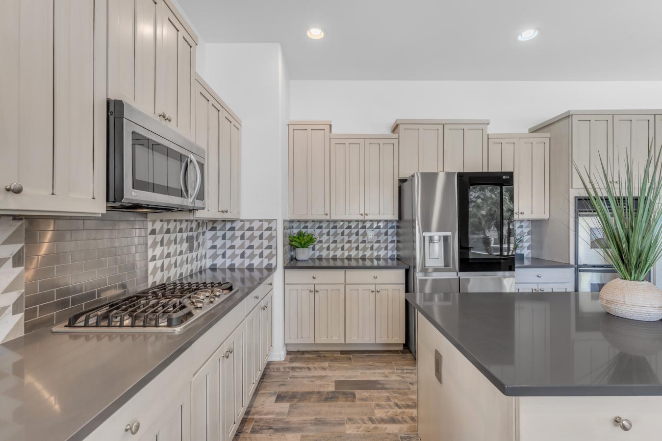 Chandler, Maricopa, 85249, United States, 6 Bedrooms Bedrooms, ,4 BathroomsBathrooms,Residential,For Sale,1820283