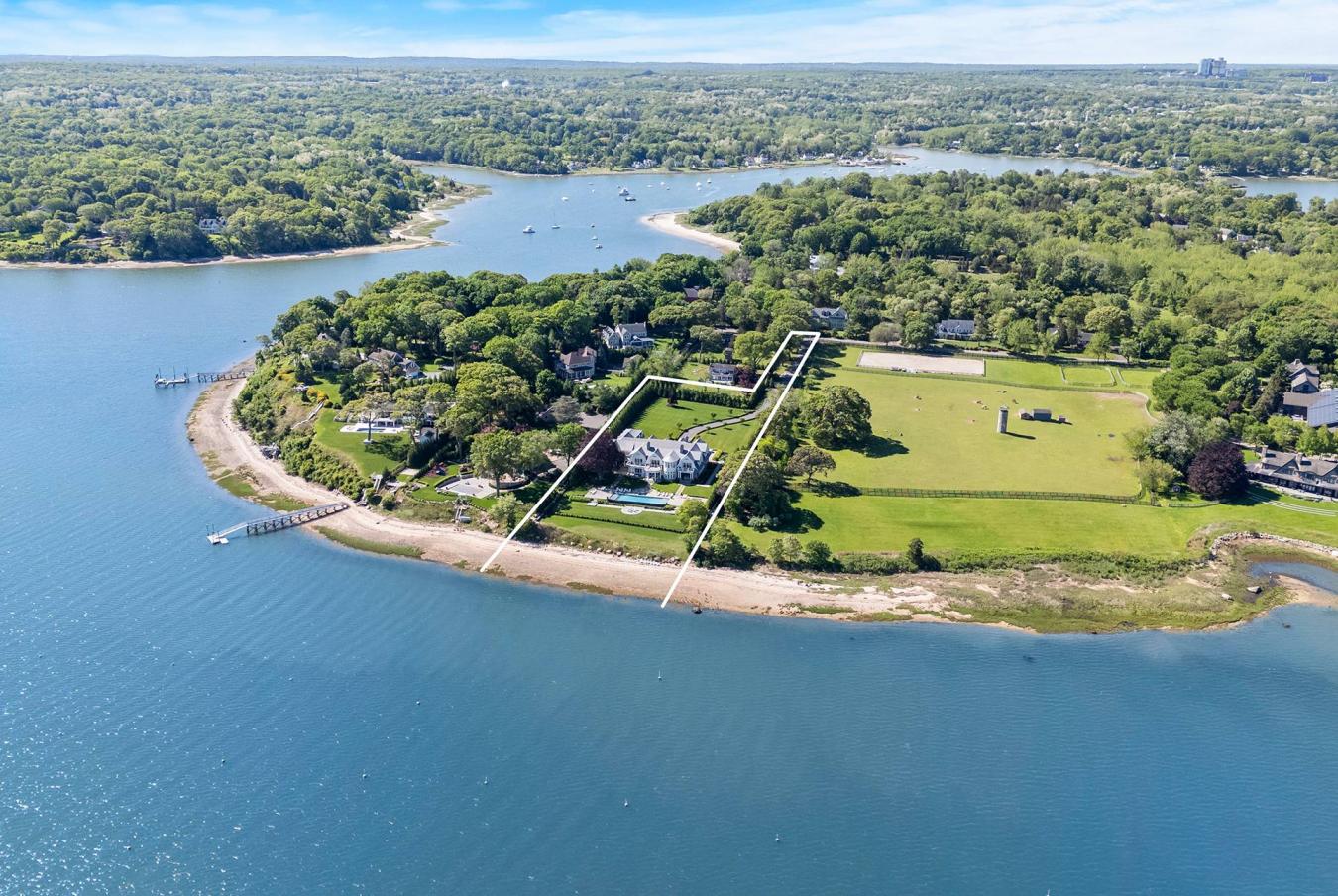 Other, New York, 11733, United States, 6 Bedrooms Bedrooms, ,8 BathroomsBathrooms,Residential,For Sale,1824338