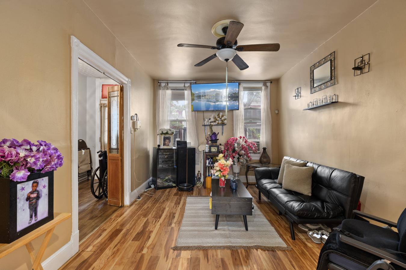 Washington, District Of Columbia, 20001, United States, 3 Bedrooms Bedrooms, ,1 BathroomBathrooms,Residential,For Sale,1828888