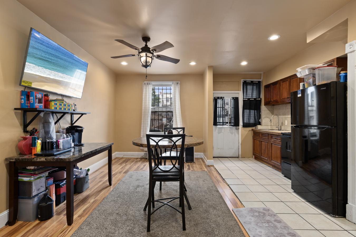 Washington, District Of Columbia, 20001, United States, 3 Bedrooms Bedrooms, ,1 BathroomBathrooms,Residential,For Sale,1828888