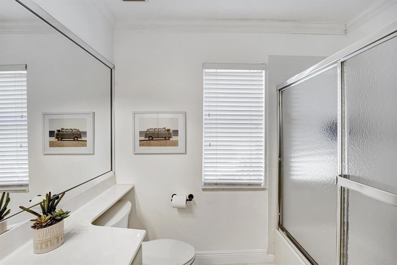 Delray Beach, Florida, 33484, United States, 3 Bedrooms Bedrooms, ,2 BathroomsBathrooms,Residential,For Sale,1828887