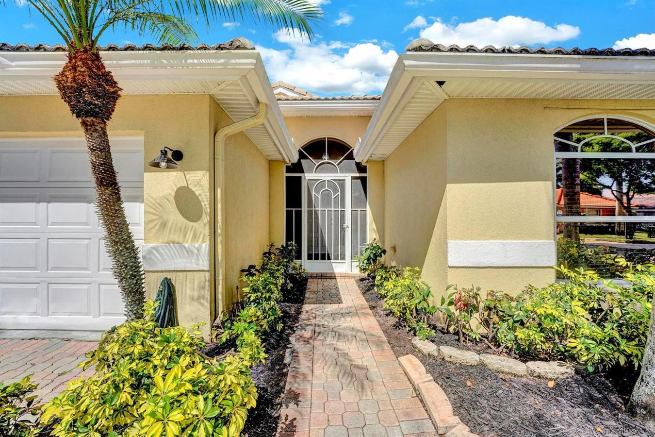 Delray Beach, Florida, 33484, United States, 3 Bedrooms Bedrooms, ,2 BathroomsBathrooms,Residential,For Sale,1828887