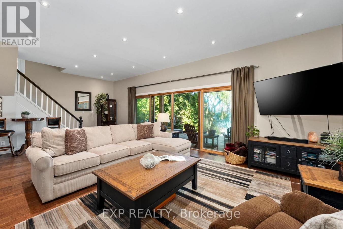 Georgina, ON, L0E1L0, Canada, 3 Bedrooms Bedrooms, ,Residential,For Sale,1828884