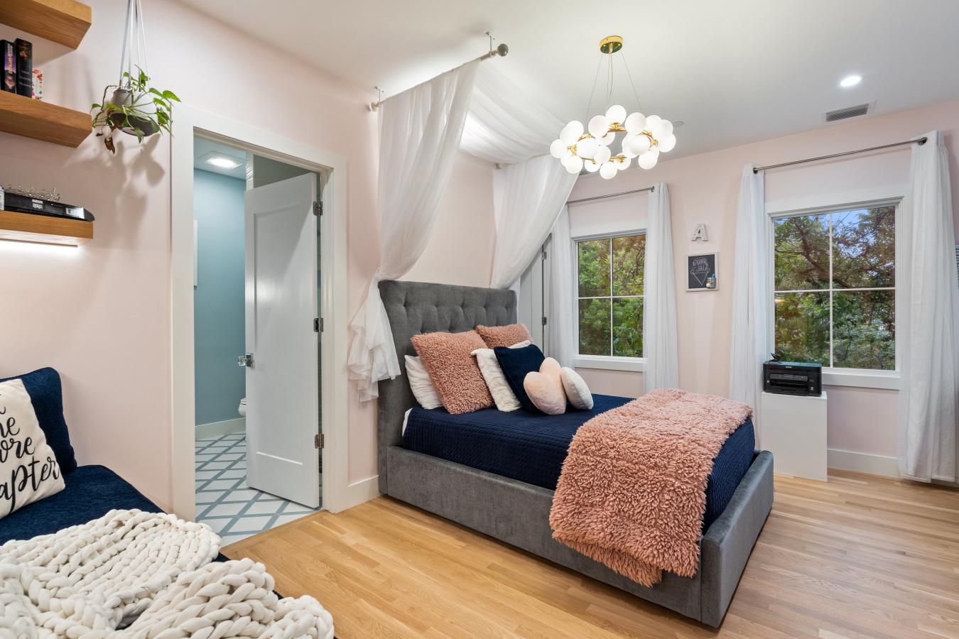 Austin, Travis, 78703, United States, 5 Bedrooms Bedrooms, ,6 BathroomsBathrooms,Residential,For Sale,1828882