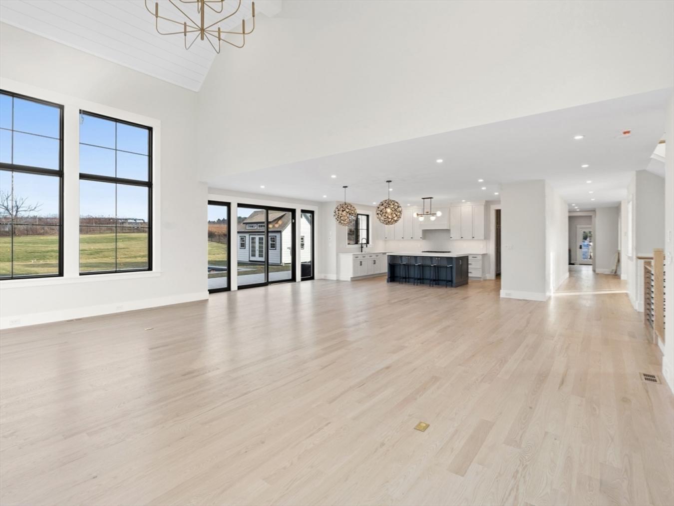 Natick, Massachusetts, 01760, United States, 6 Bedrooms Bedrooms, ,6 BathroomsBathrooms,Residential,For Sale,1828878