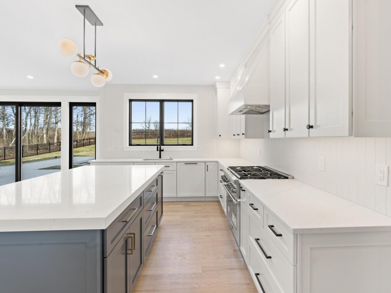 Natick, Massachusetts, 01760, United States, 6 Bedrooms Bedrooms, ,6 BathroomsBathrooms,Residential,For Sale,1828878
