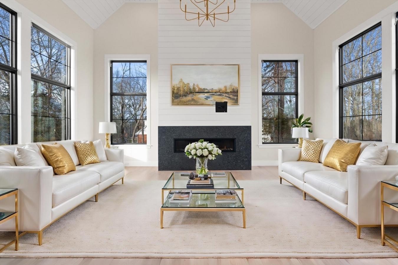 Natick, Massachusetts, 01760, United States, 6 Bedrooms Bedrooms, ,6 BathroomsBathrooms,Residential,For Sale,1828878