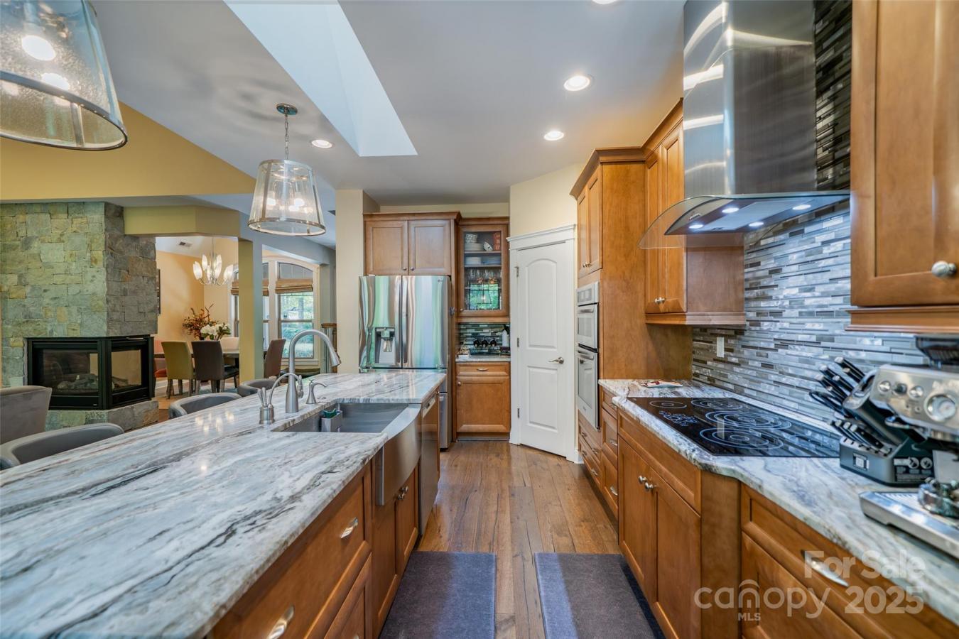 Asheville, North Carolina, 28803, United States, 6 Bedrooms Bedrooms, ,4 BathroomsBathrooms,Residential,For Sale,1828876