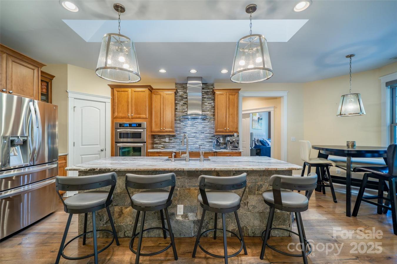 Asheville, North Carolina, 28803, United States, 6 Bedrooms Bedrooms, ,4 BathroomsBathrooms,Residential,For Sale,1828876