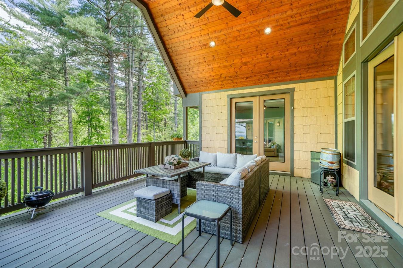 Asheville, North Carolina, 28803, United States, 6 Bedrooms Bedrooms, ,4 BathroomsBathrooms,Residential,For Sale,1828876