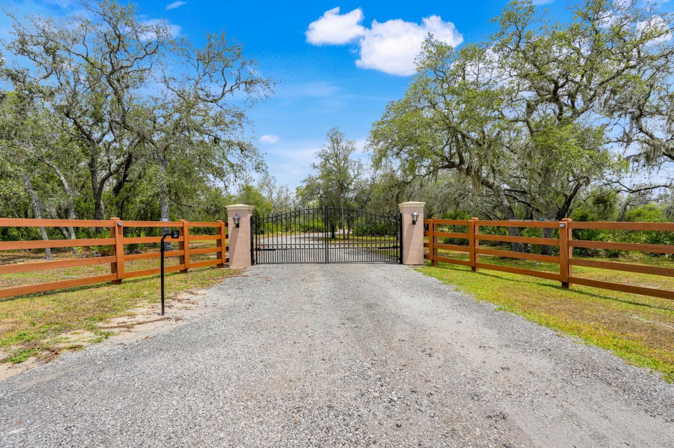 LAKE WALES, Polk, 33898, United States, 6 Bedrooms Bedrooms, ,6 BathroomsBathrooms,Residential,For Sale,1828875