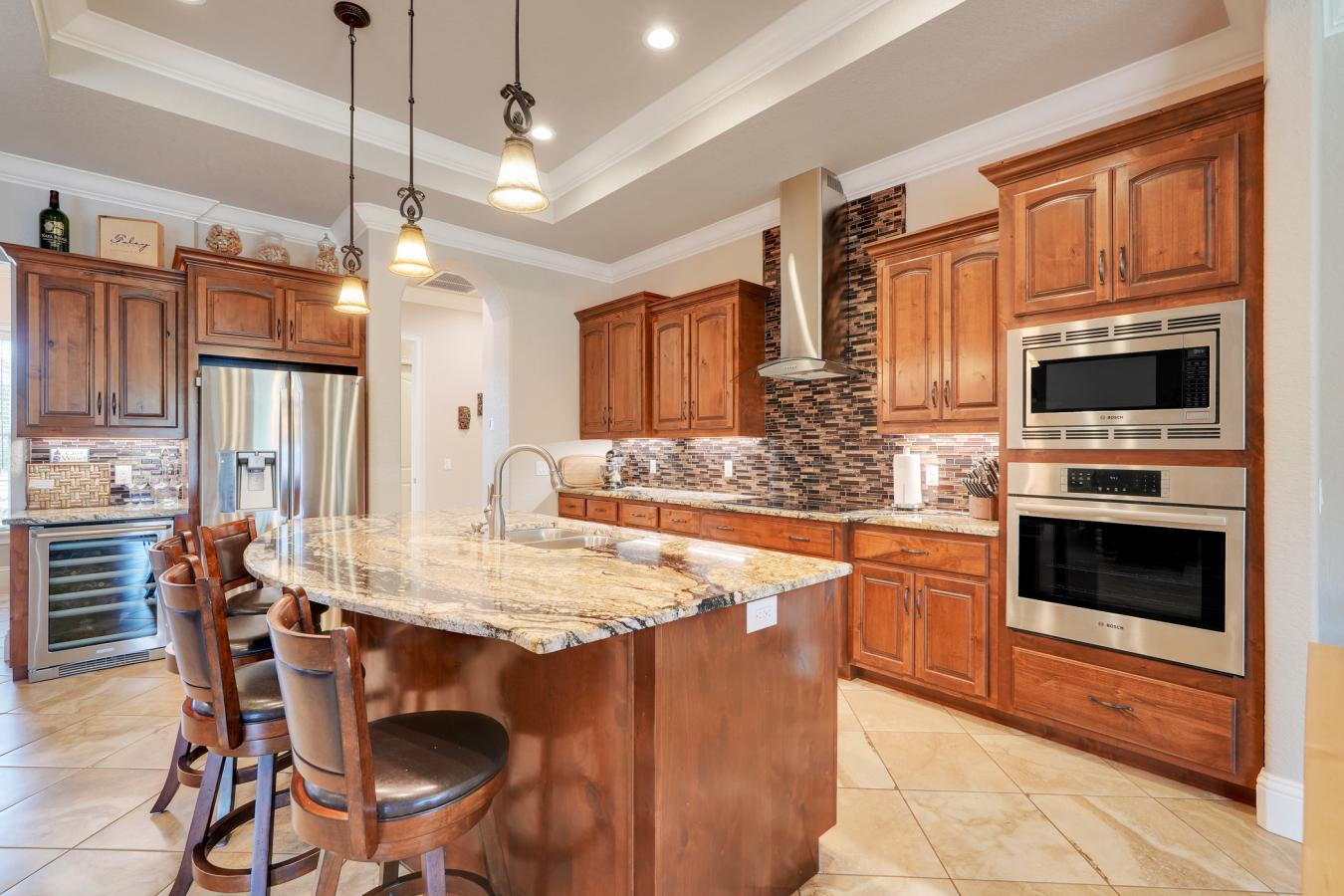 LAKE WALES, Polk, 33898, United States, 6 Bedrooms Bedrooms, ,6 BathroomsBathrooms,Residential,For Sale,1828875