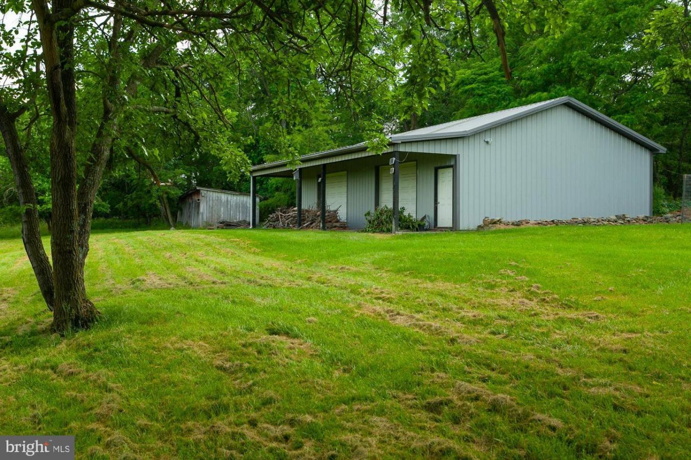 Hedgesville, West Virginia, 25427, United States, 5 Bedrooms Bedrooms, ,4 BathroomsBathrooms,Residential,For Sale,1820687