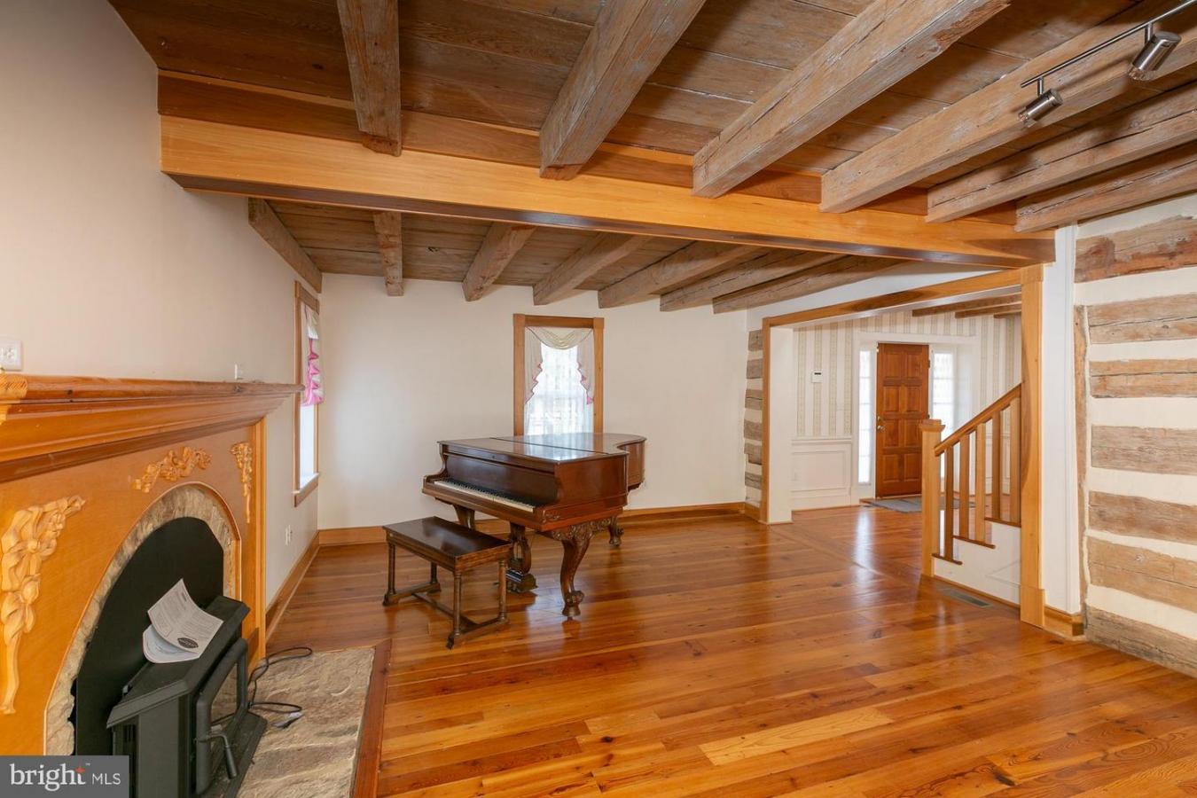 Hedgesville, West Virginia, 25427, United States, 5 Bedrooms Bedrooms, ,4 BathroomsBathrooms,Residential,For Sale,1820687