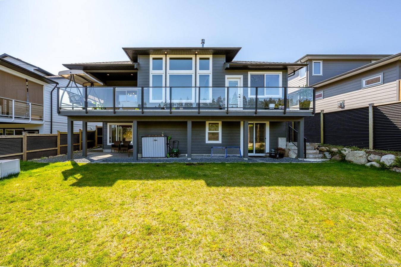 Courtenay, BC, V9N 0E7, Canada, 6 Bedrooms Bedrooms, ,Residential,For Sale,1828873