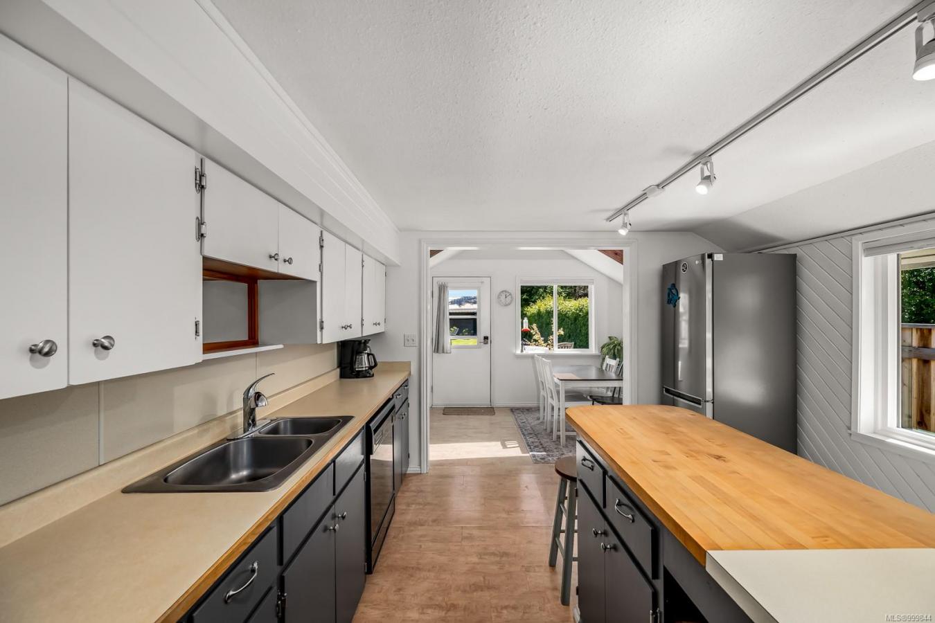 Black Creek, BC, V9J 1B3, Canada, 2 Bedrooms Bedrooms, ,1 BathroomBathrooms,Residential,For Sale,1828870