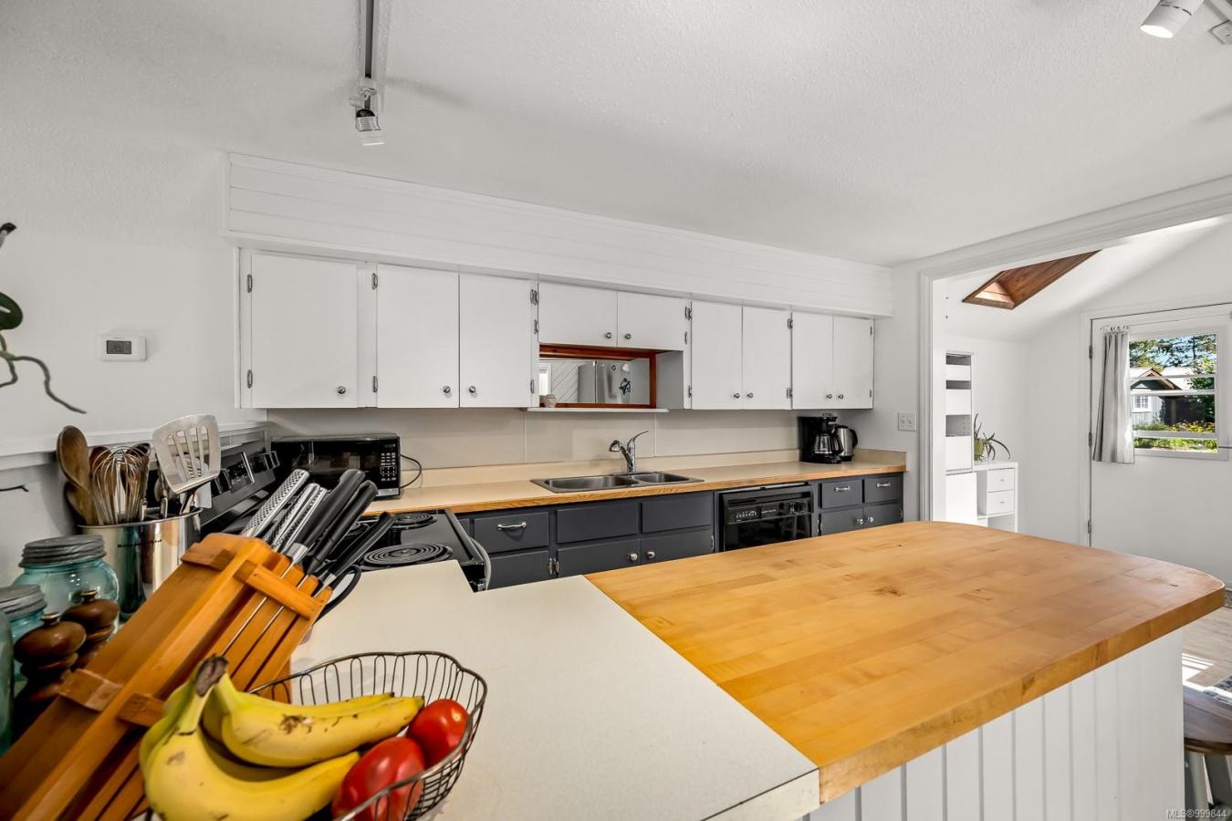 Black Creek, BC, V9J 1B3, Canada, 2 Bedrooms Bedrooms, ,1 BathroomBathrooms,Residential,For Sale,1828870