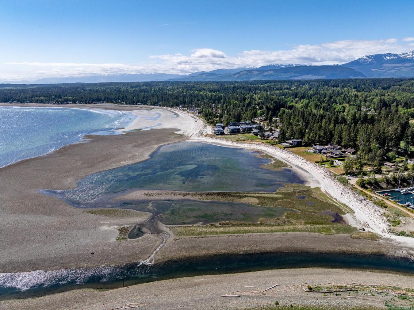 Black Creek, BC, V9J 1B3, Canada, 2 Bedrooms Bedrooms, ,1 BathroomBathrooms,Residential,For Sale,1828870
