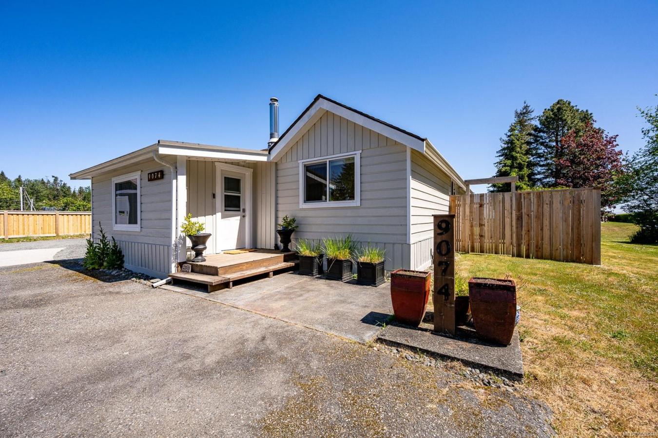 Black Creek, BC, V9J 1B3, Canada, 2 Bedrooms Bedrooms, ,1 BathroomBathrooms,Residential,For Sale,1828870