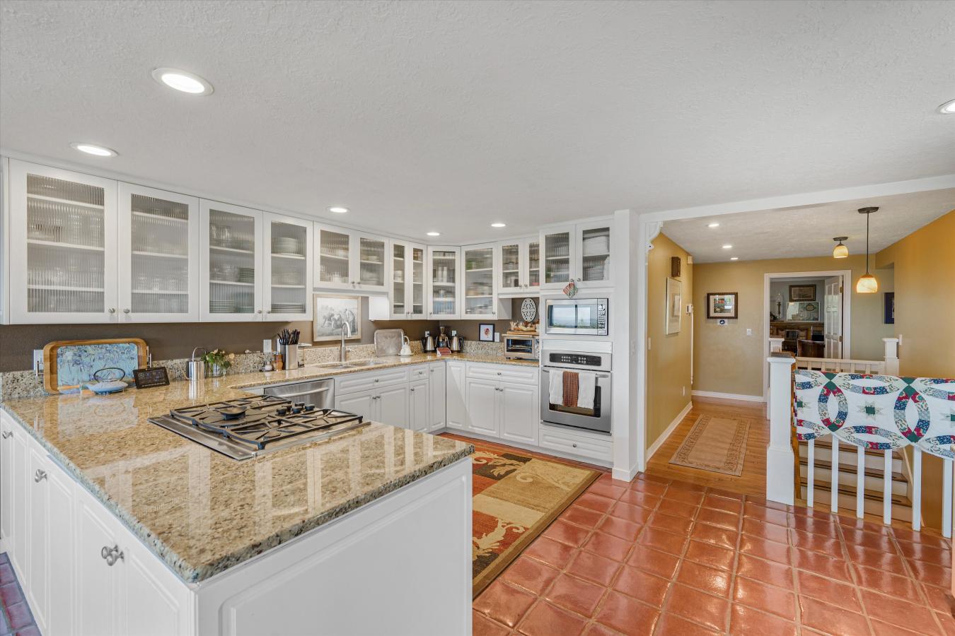 Salem, Marion, 97306, United States, 5 Bedrooms Bedrooms, ,3 BathroomsBathrooms,Residential,For Sale,1828866