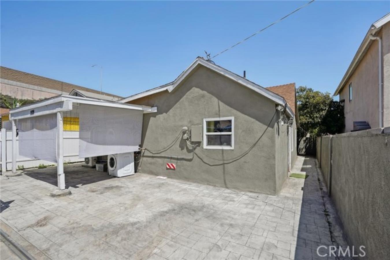 Los Angeles, California, 90023, United States, 2 Bedrooms Bedrooms, ,1 BathroomBathrooms,Residential,For Sale,1828864