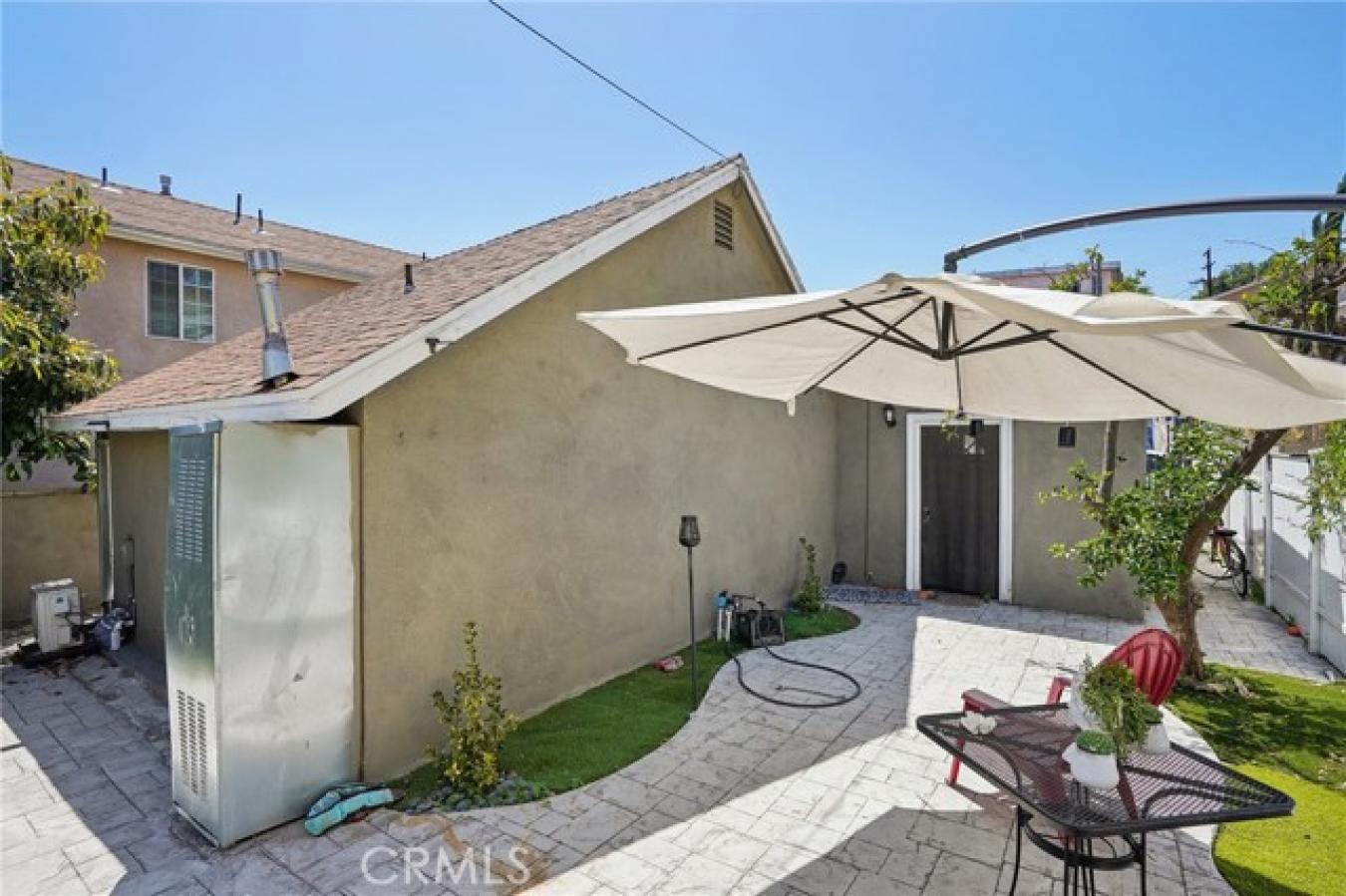 Los Angeles, California, 90023, United States, 2 Bedrooms Bedrooms, ,1 BathroomBathrooms,Residential,For Sale,1828864