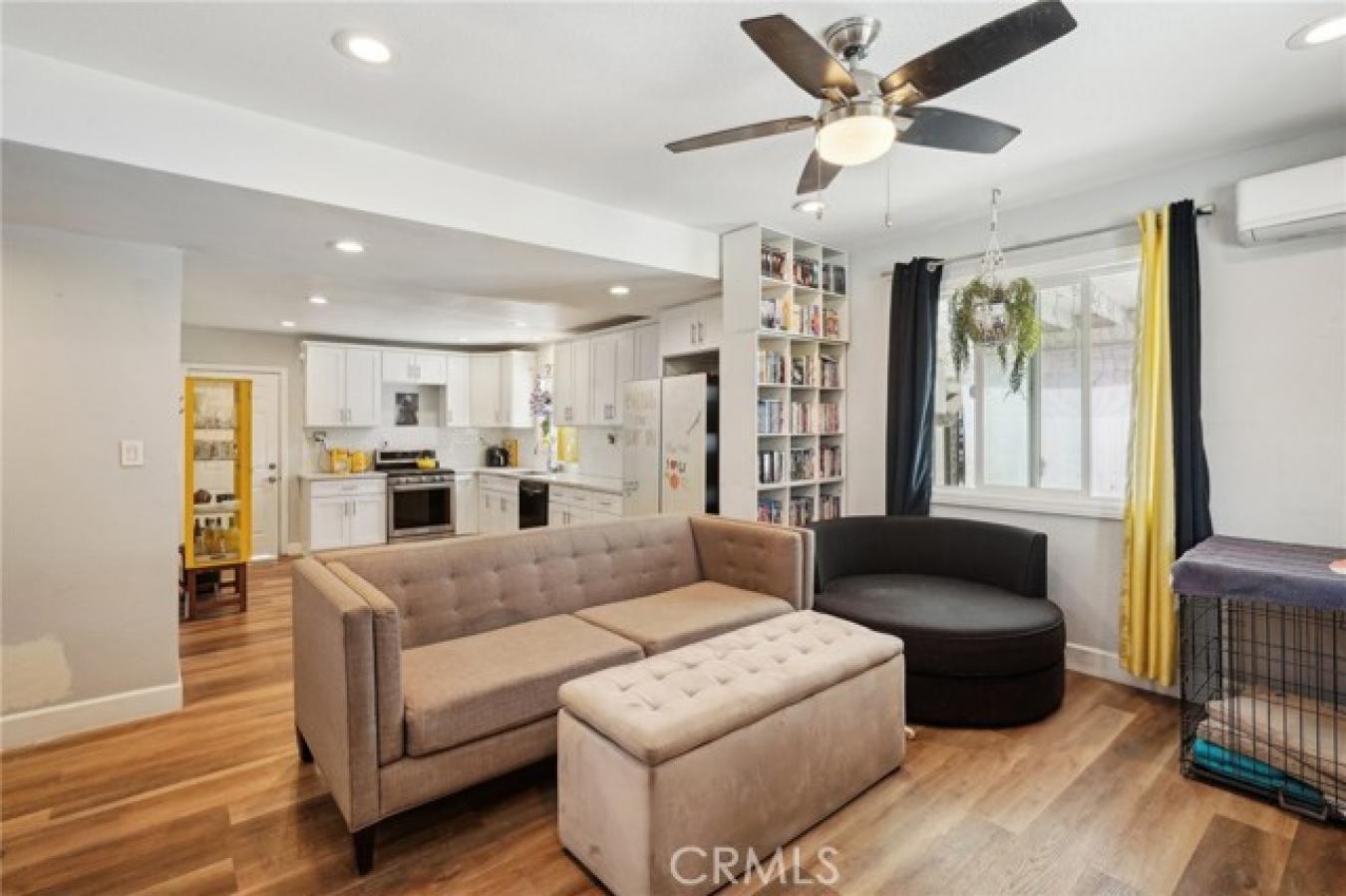 Los Angeles, California, 90023, United States, 2 Bedrooms Bedrooms, ,1 BathroomBathrooms,Residential,For Sale,1828864