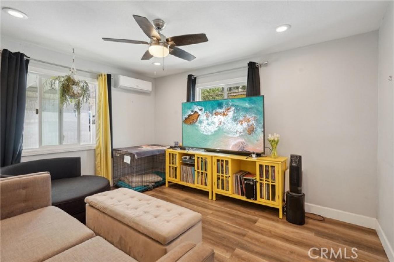 Los Angeles, California, 90023, United States, 2 Bedrooms Bedrooms, ,1 BathroomBathrooms,Residential,For Sale,1828864