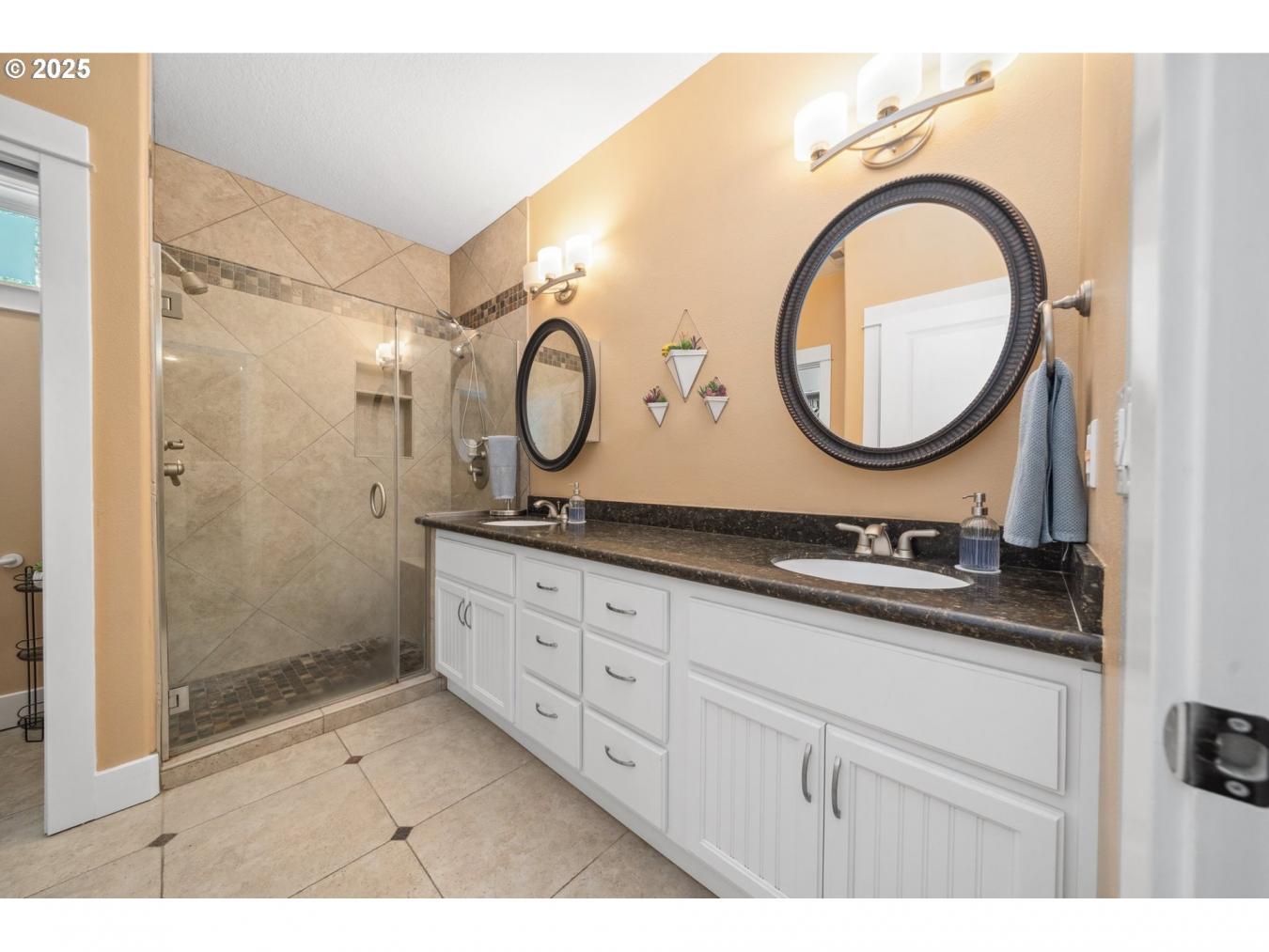 Beaverton, Oregon, 97007, United States, 5 Bedrooms Bedrooms, ,4 BathroomsBathrooms,Residential,For Sale,1828861