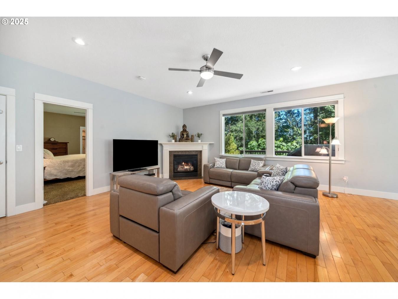 Beaverton, Oregon, 97007, United States, 5 Bedrooms Bedrooms, ,4 BathroomsBathrooms,Residential,For Sale,1828861
