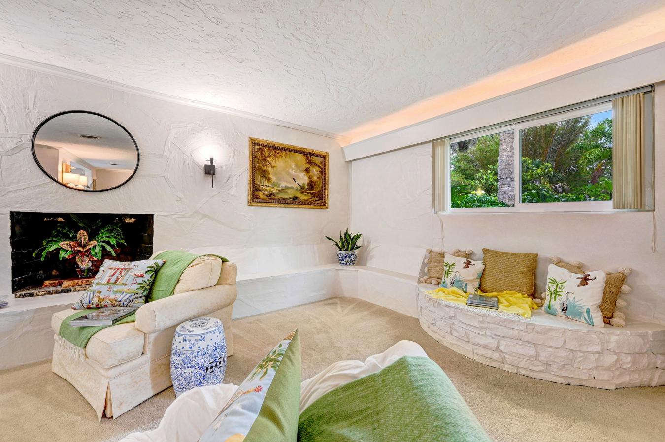 Melbourne, Brevard County, 32901, United States, 3 Bedrooms Bedrooms, ,2 BathroomsBathrooms,Residential,For Sale,1824326