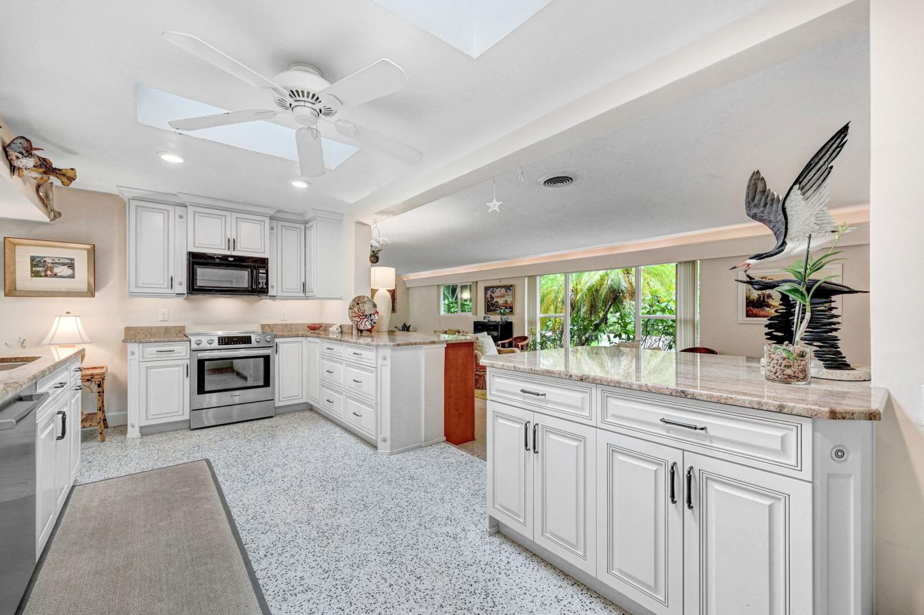 Melbourne, Brevard County, 32901, United States, 3 Bedrooms Bedrooms, ,2 BathroomsBathrooms,Residential,For Sale,1824326