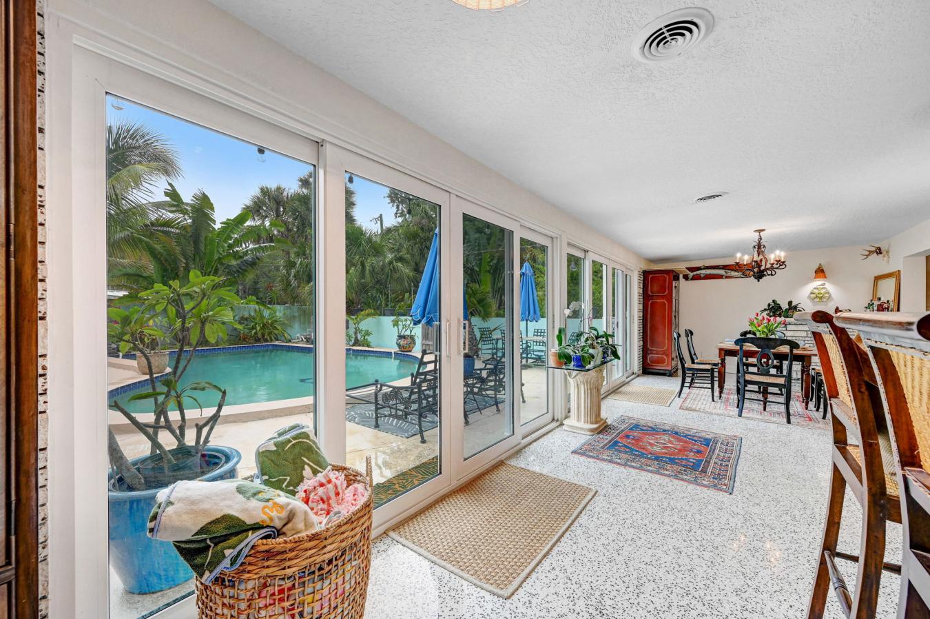 Melbourne, Brevard County, 32901, United States, 3 Bedrooms Bedrooms, ,2 BathroomsBathrooms,Residential,For Sale,1824326
