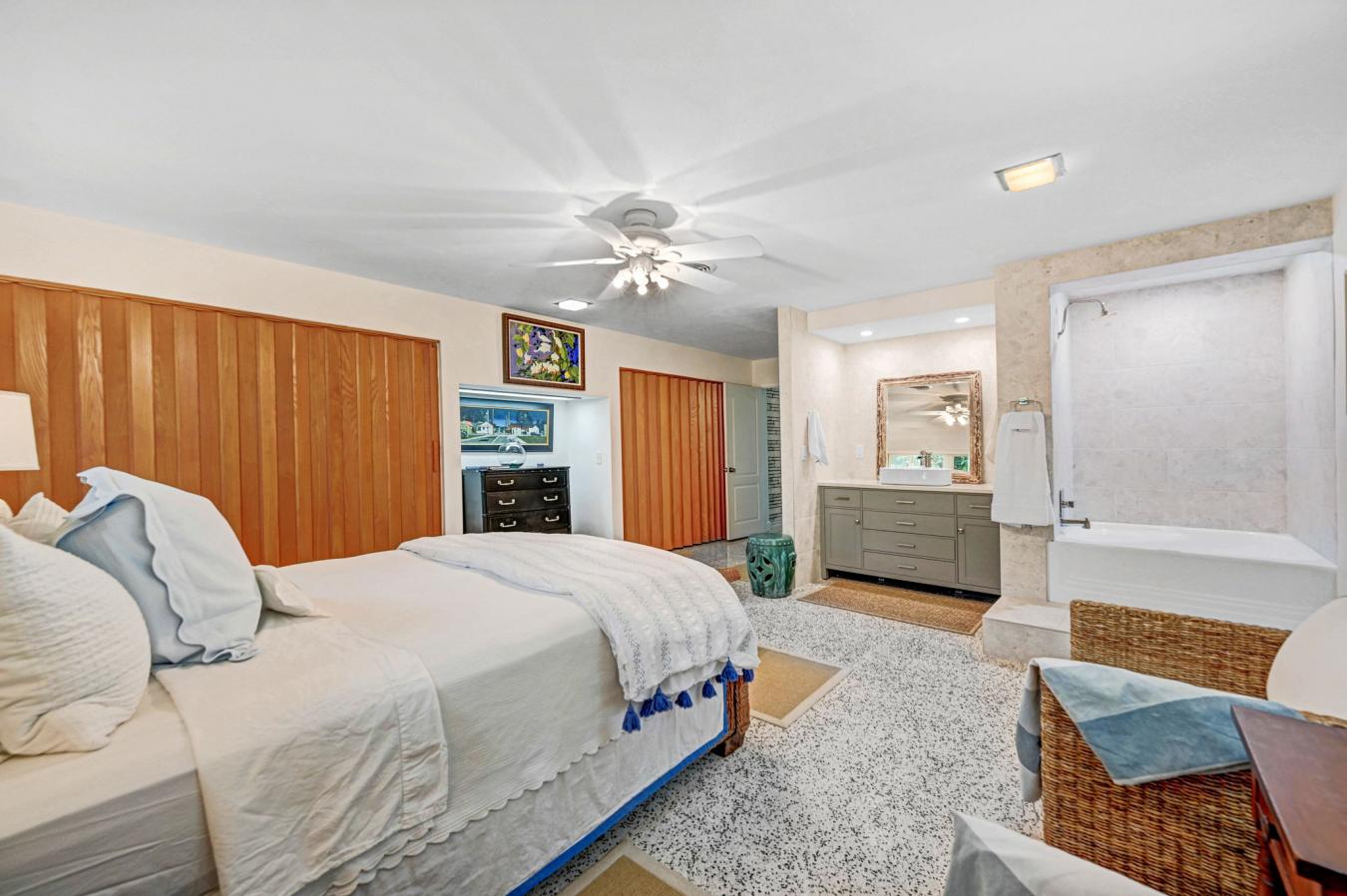 Melbourne, Brevard County, 32901, United States, 3 Bedrooms Bedrooms, ,2 BathroomsBathrooms,Residential,For Sale,1824326