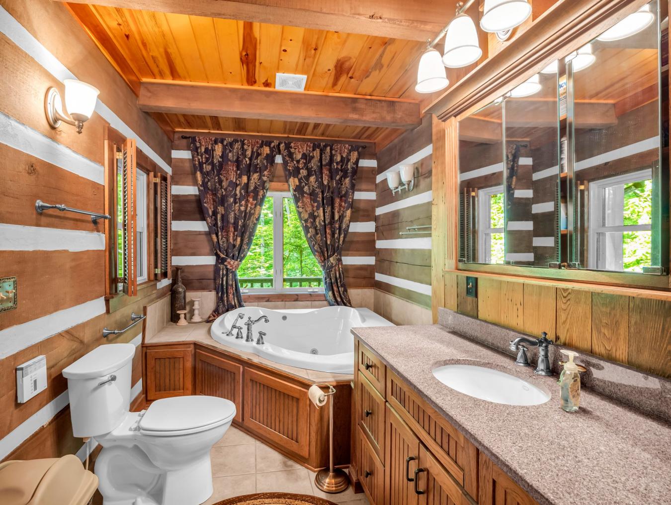 Union Mills, North Carolina, 28167, United States, 4 Bedrooms Bedrooms, ,5 BathroomsBathrooms,Residential,For Sale,1824321