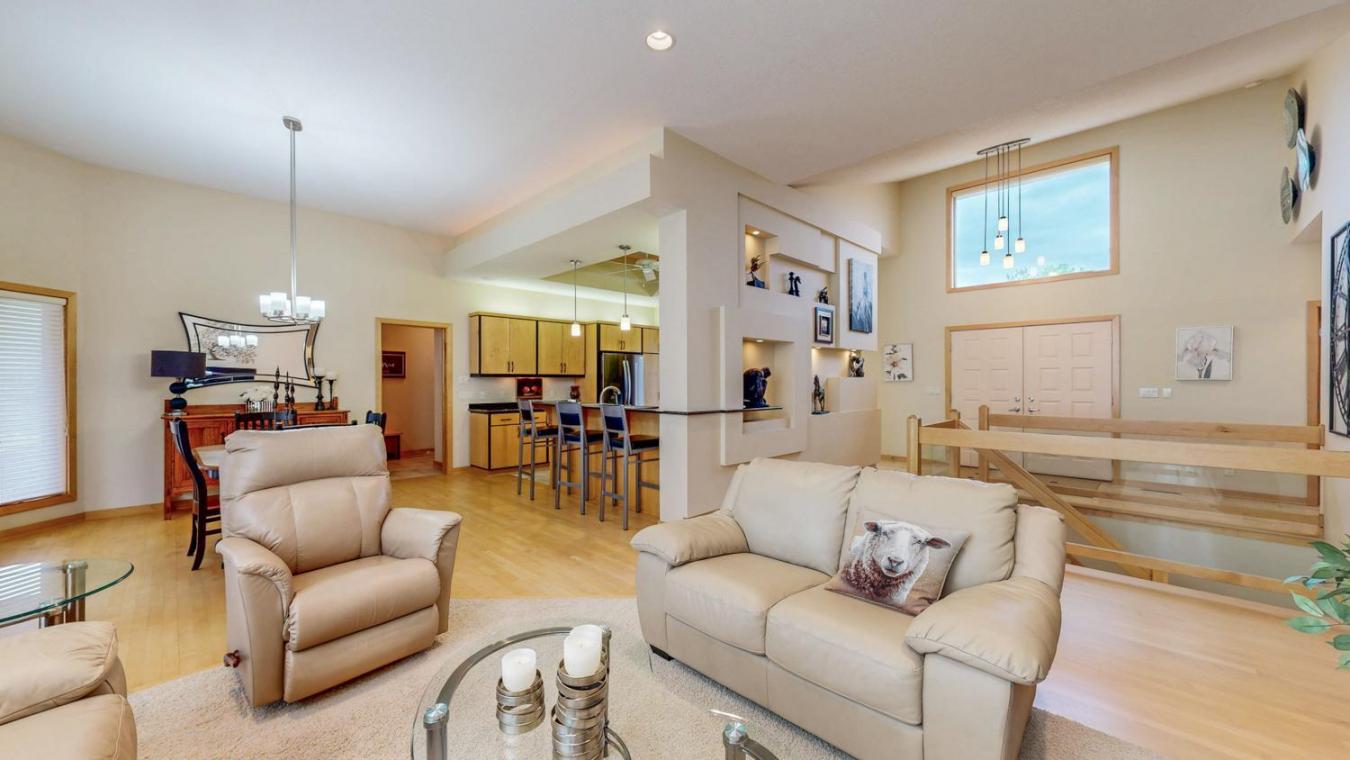 Rochester, Minnesota, 55902, United States, 3 Bedrooms Bedrooms, ,2 BathroomsBathrooms,Residential,For Sale,1828852