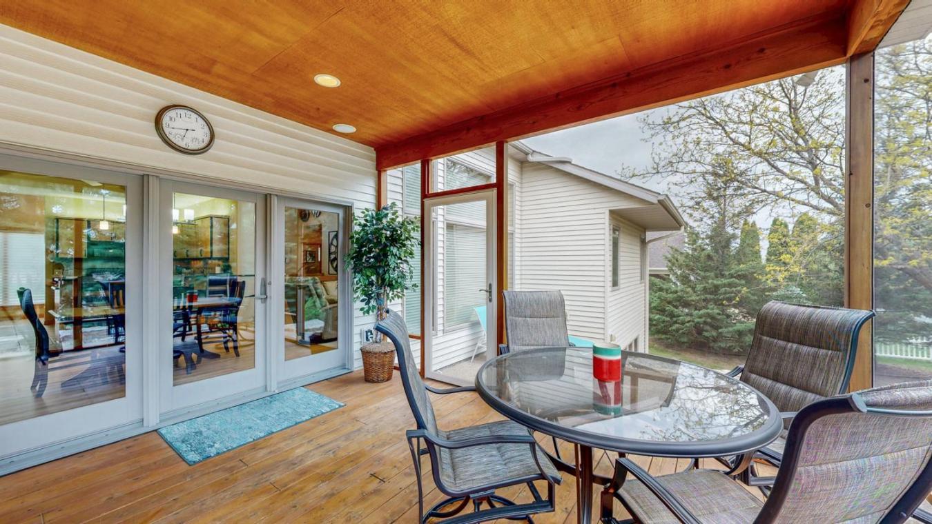 Rochester, Minnesota, 55902, United States, 3 Bedrooms Bedrooms, ,2 BathroomsBathrooms,Residential,For Sale,1828852