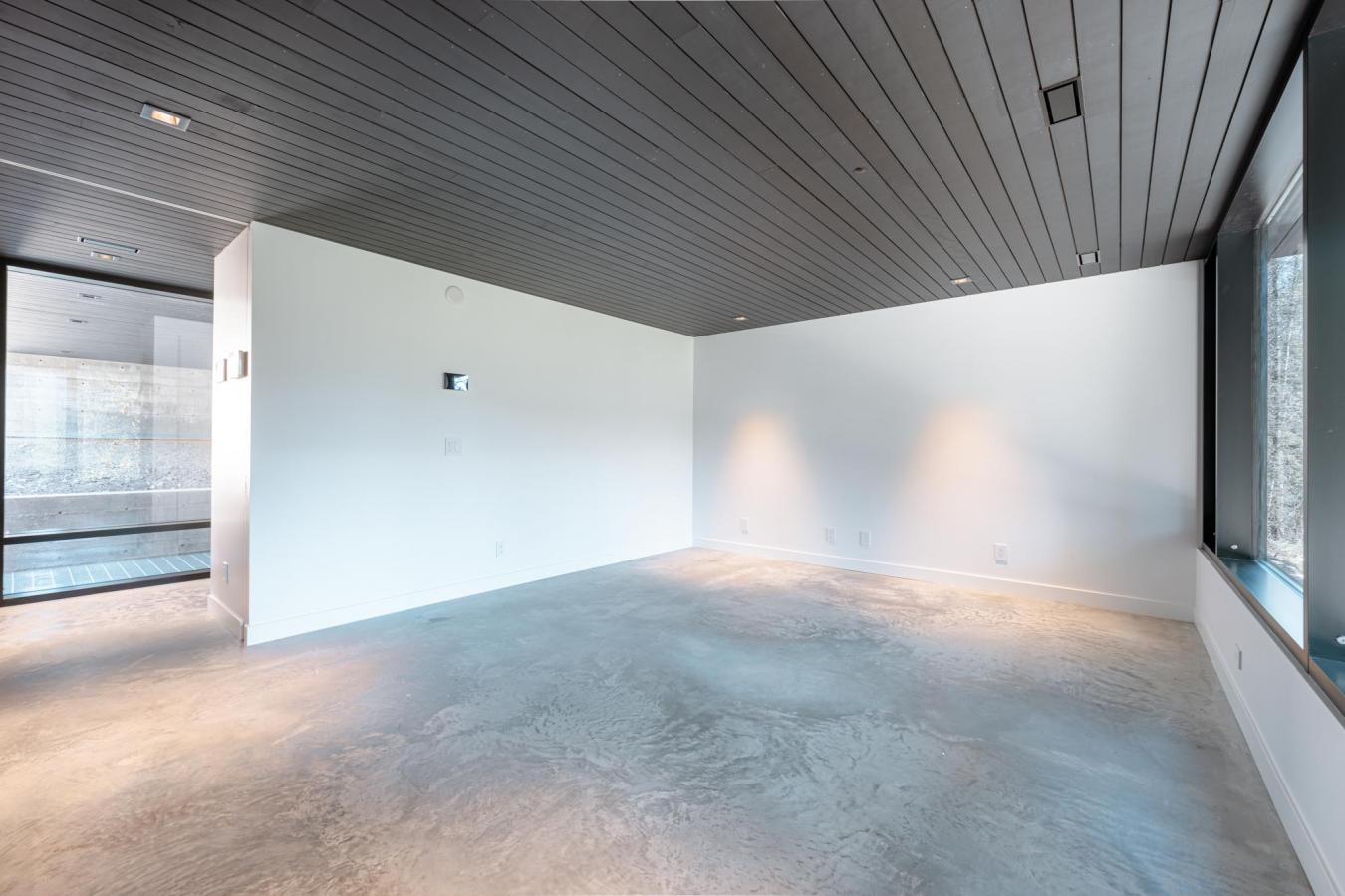 Golden, British Columbia, BC, V0A 1H7, Canada, 3 Bedrooms Bedrooms, ,2 BathroomsBathrooms,Residential,For Sale,1824318