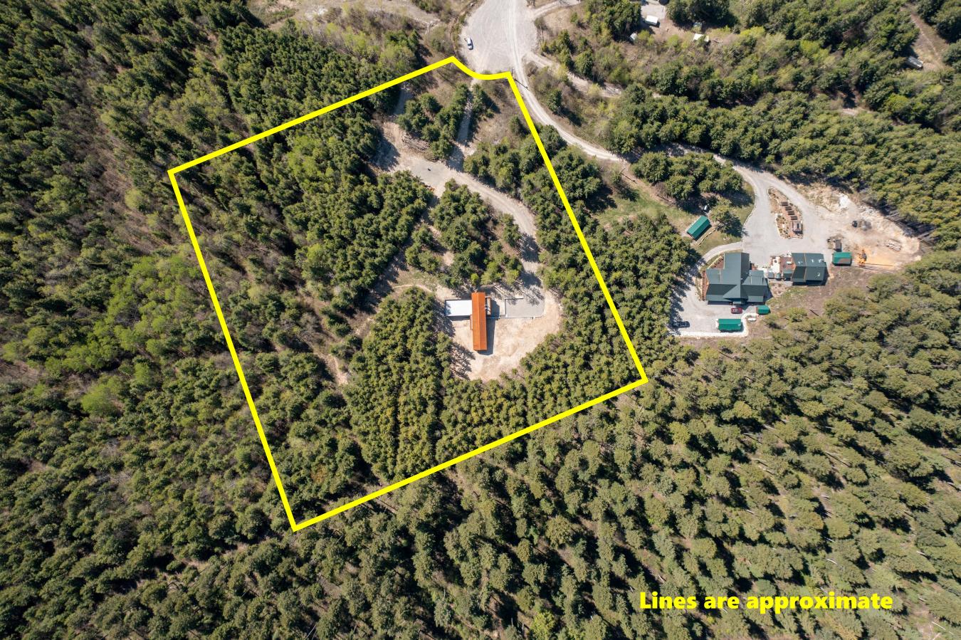 Golden, British Columbia, BC, V0A 1H7, Canada, 3 Bedrooms Bedrooms, ,2 BathroomsBathrooms,Residential,For Sale,1824318