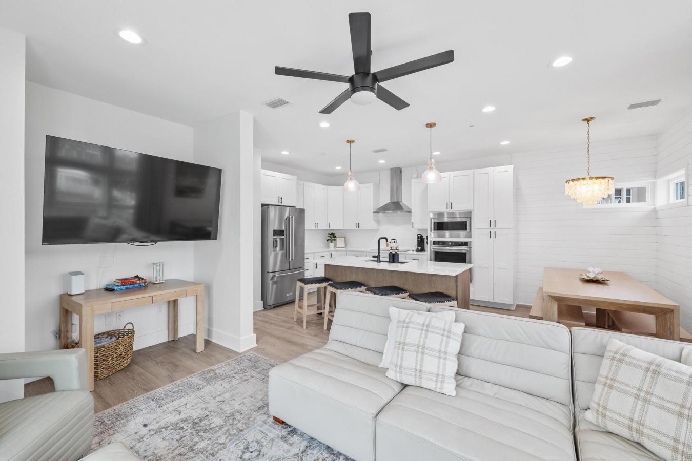 Destin, Florida, 32541, United States, 8 Bedrooms Bedrooms, ,7 BathroomsBathrooms,Residential,For Sale,1828849
