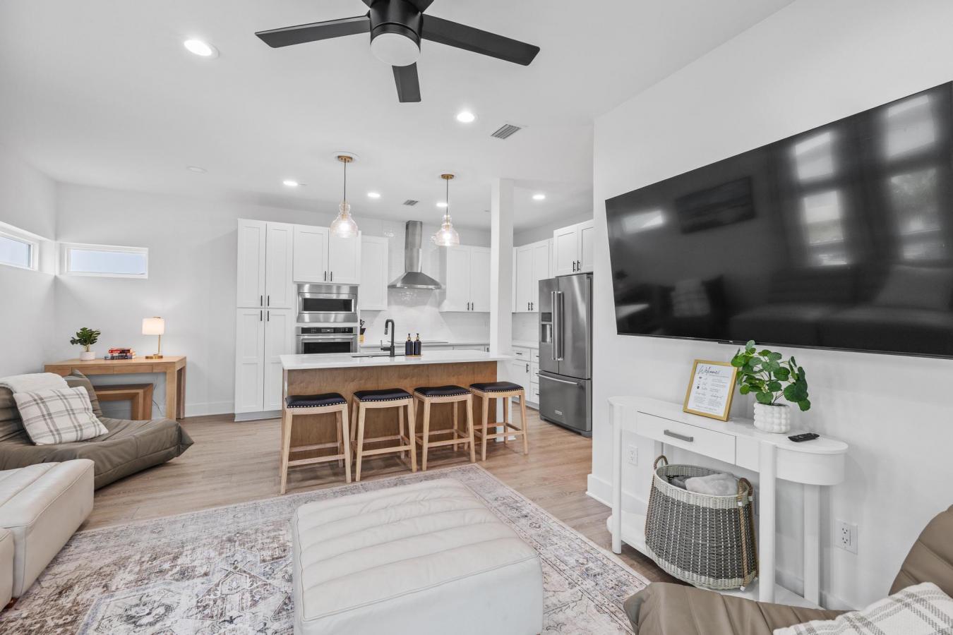 Destin, Florida, 32541, United States, 8 Bedrooms Bedrooms, ,7 BathroomsBathrooms,Residential,For Sale,1828849