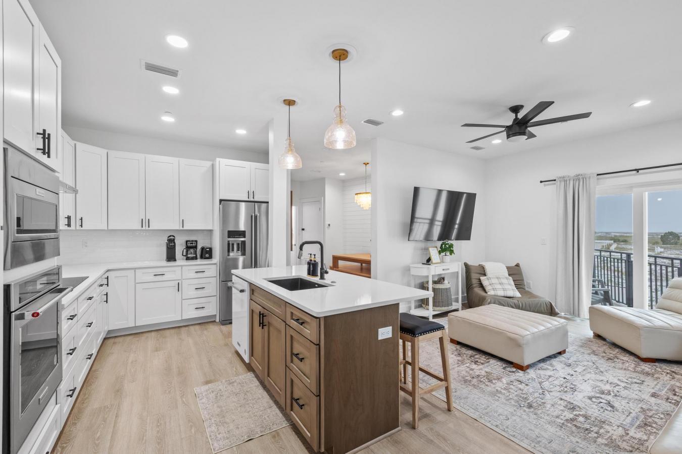 Destin, Florida, 32541, United States, 8 Bedrooms Bedrooms, ,7 BathroomsBathrooms,Residential,For Sale,1828849