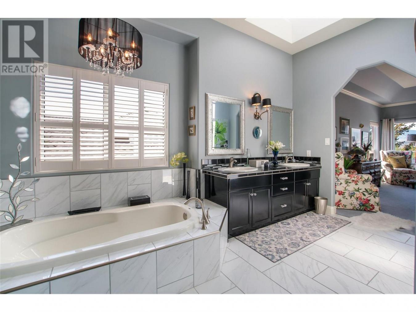 Okanagan Falls, BC, V0H 1R3, Canada, 5 Bedrooms Bedrooms, ,3 BathroomsBathrooms,Residential,For Sale,1828848