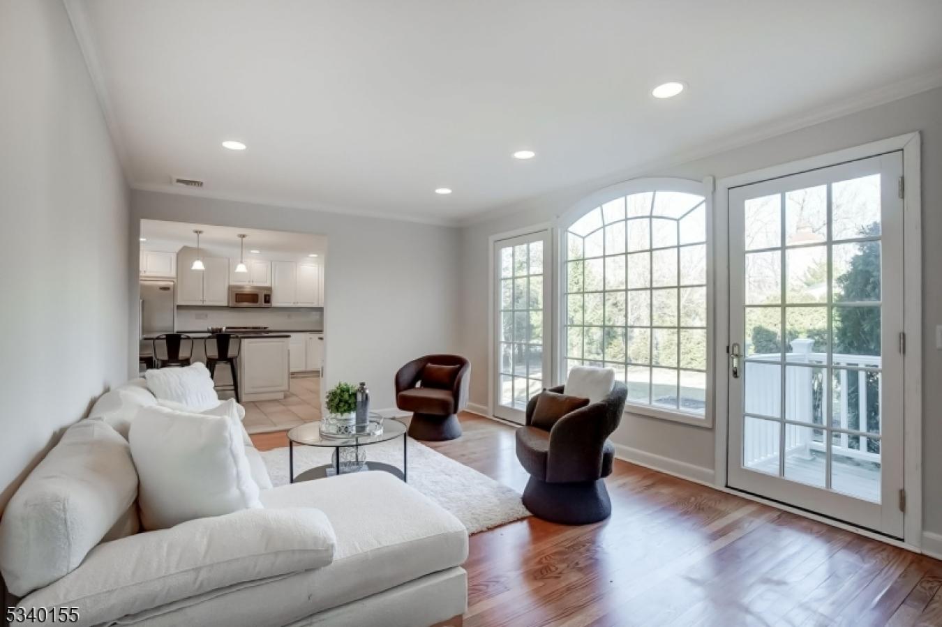 Millburn Twp., New Jersey, 07078, United States, 5 Bedrooms Bedrooms, ,4 BathroomsBathrooms,Residential,For Sale,1828844