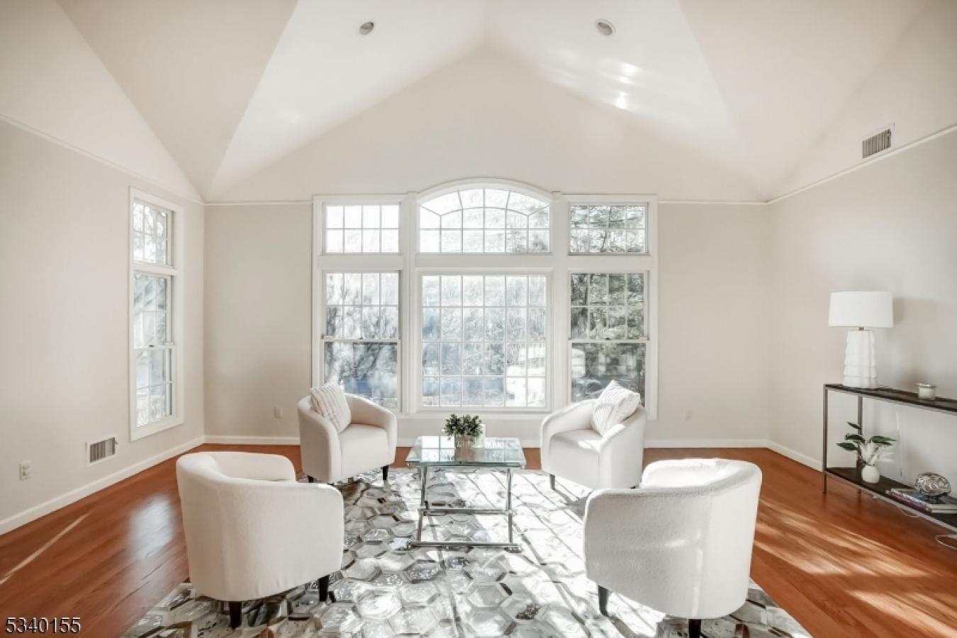 Millburn Twp., New Jersey, 07078, United States, 5 Bedrooms Bedrooms, ,4 BathroomsBathrooms,Residential,For Sale,1828844