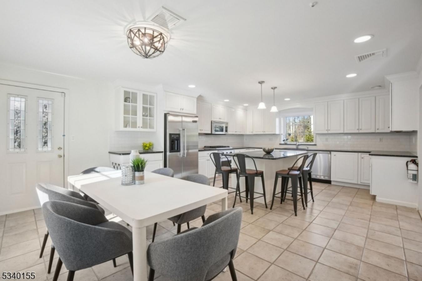 Millburn Twp., New Jersey, 07078, United States, 5 Bedrooms Bedrooms, ,4 BathroomsBathrooms,Residential,For Sale,1828844