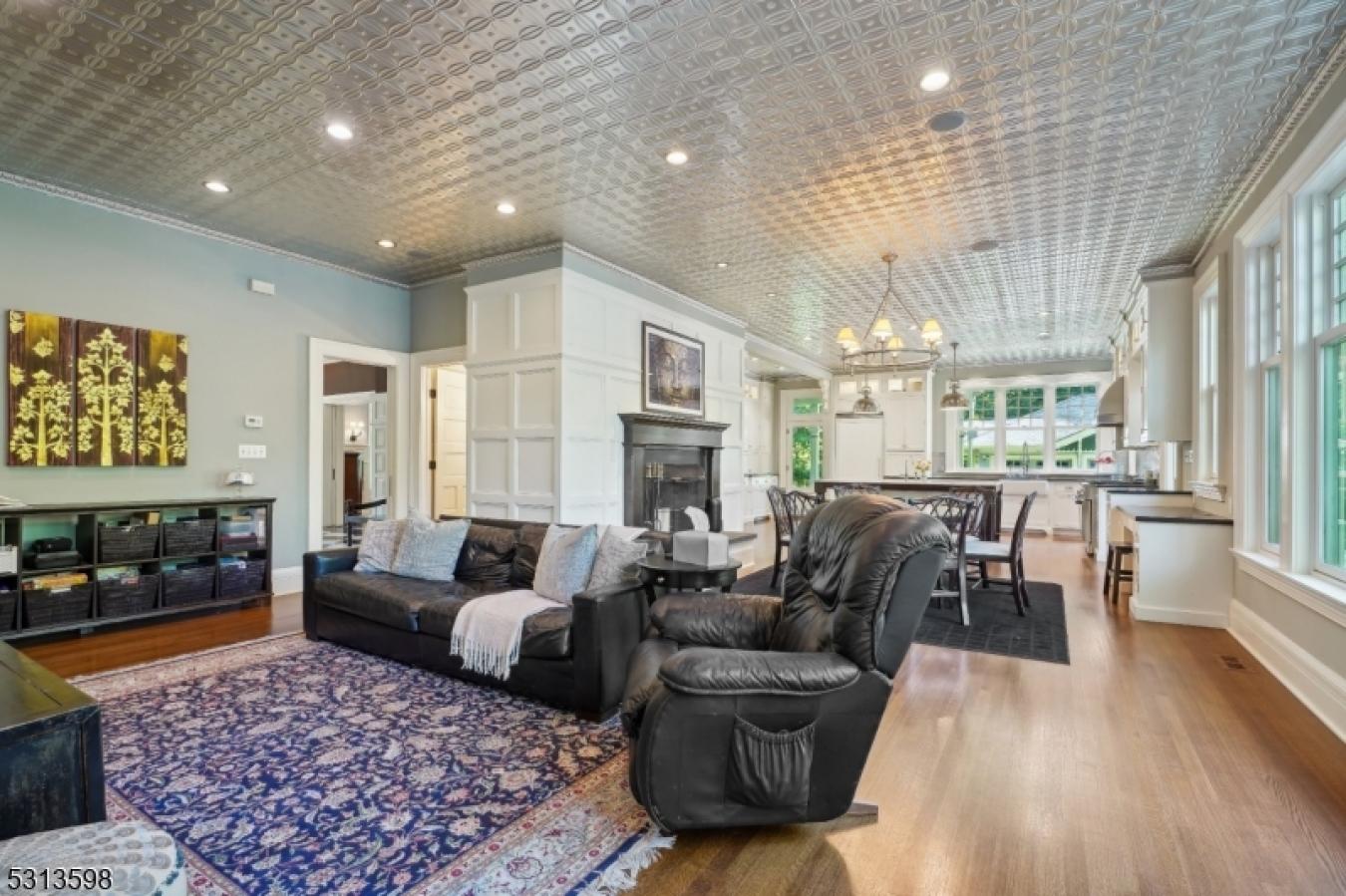 Millburn Twp., New Jersey, 07078, United States, 10 Bedrooms Bedrooms, ,6 BathroomsBathrooms,Residential,For Sale,1828843