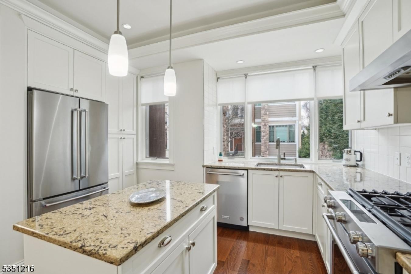 Summit City, New Jersey, 07901, United States, 2 Bedrooms Bedrooms, ,2 BathroomsBathrooms,Residential,For Sale,1828842